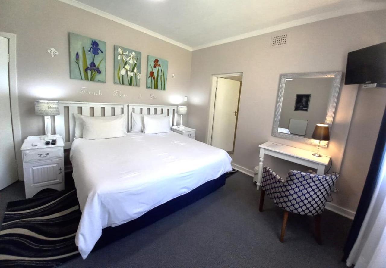 Chez Nous Bed And Breakfast & Self Catering Dundee Esterno foto